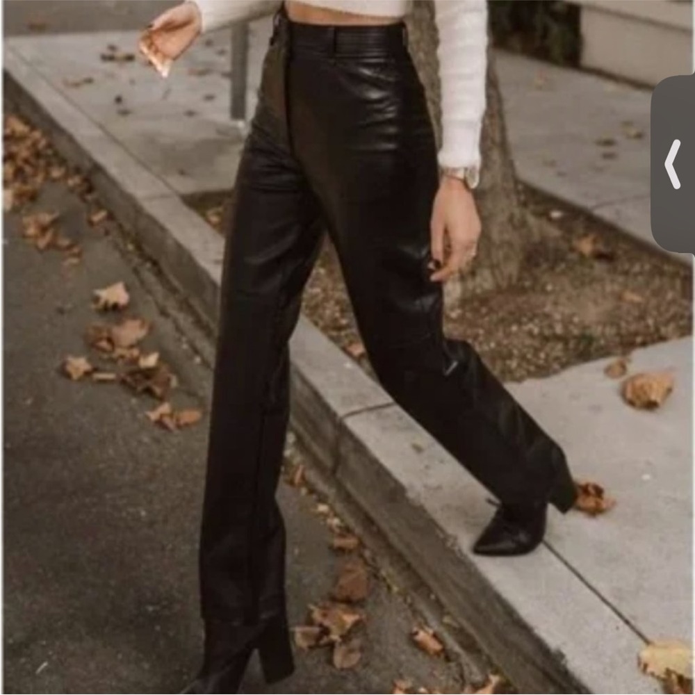 Vintage Hugo Buscati Genuine 100% Leather
Black Pants - Picture 2 of 13
